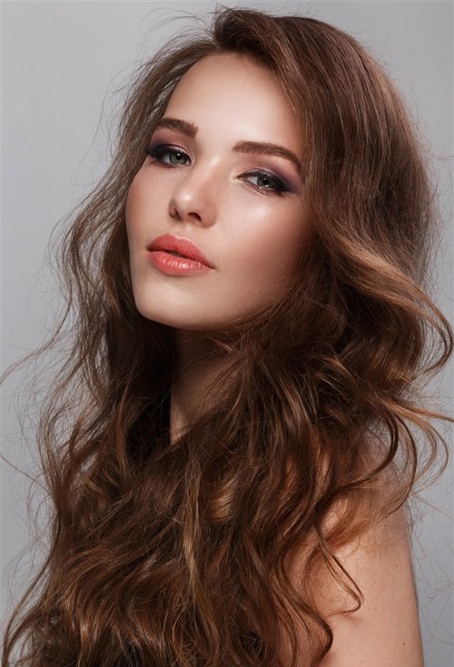 2023ŮʺϵķͼƬ ʱȳ