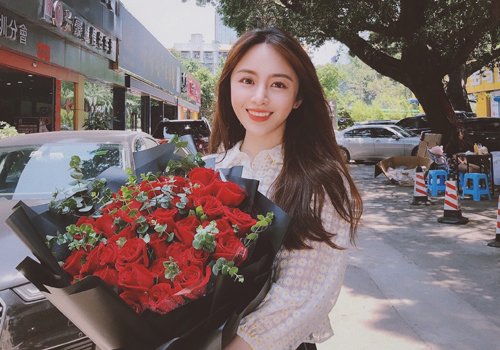 21ŮԼβ̷ Բ쵰Ůʺϵĳ