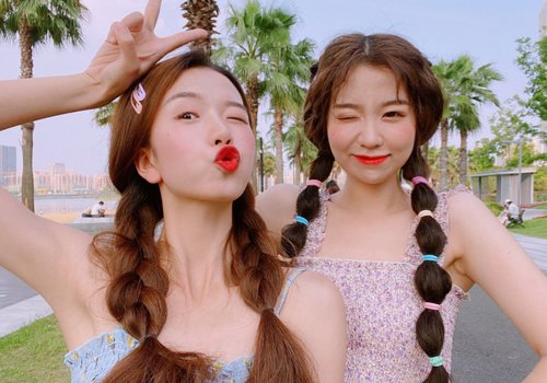 软趴趴非得烫过才能扎吗 软发质多备几个小皮筋扎发轻松过关