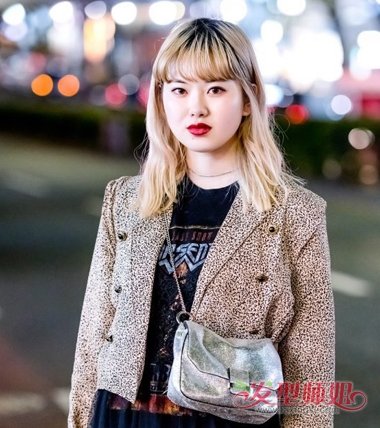 ＾Ůۺɫͷ쿨ͷgirl ϵŮԭ޷緢ɫƼ