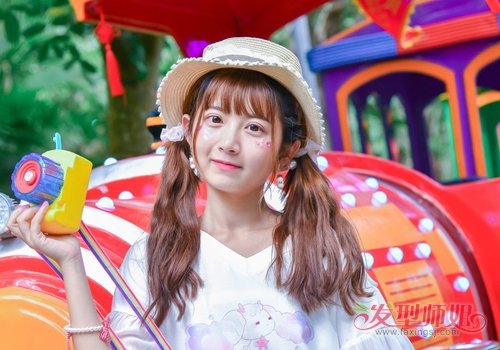 24곤Ů˫β鶯Ů ϵ˫β