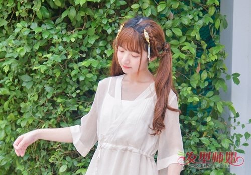 24곤Ů˫β鶯Ů ϵ˫β