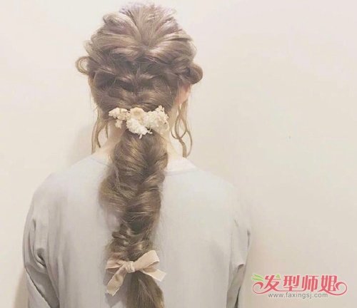 +ϵ෢ɭϵ Ůر෢